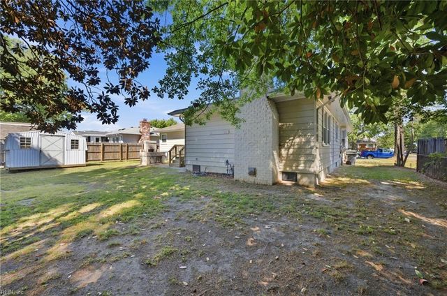 2802 Bending Oak DR, Hampton, VA 23666