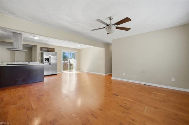 2802 Bending Oak DR, Hampton, VA 23666