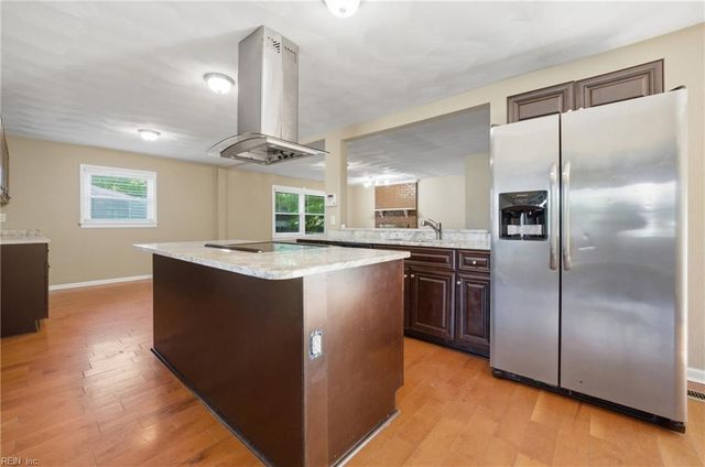 2802 Bending Oak DR, Hampton, VA 23666