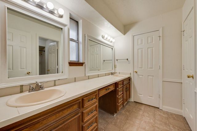 1616 Saxony Place, Carrollton, TX 75007