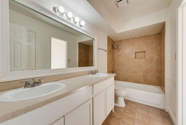 1616 Saxony Place, Carrollton, TX 75007