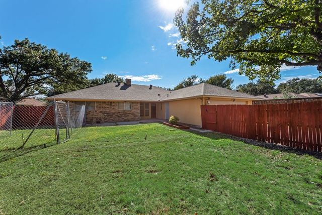 1616 Saxony Place, Carrollton, TX 75007