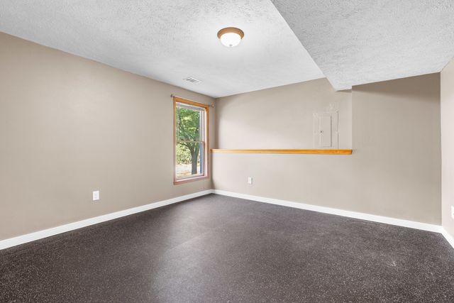 818 Metz Lane, Rockton, IL 61072