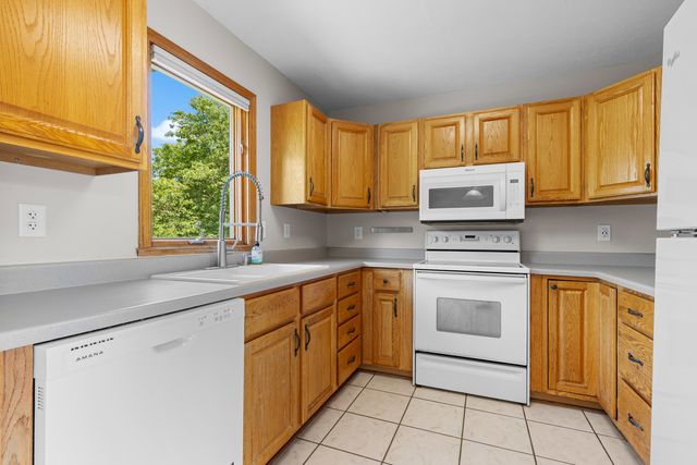 818 Metz Lane, Rockton, IL 61072