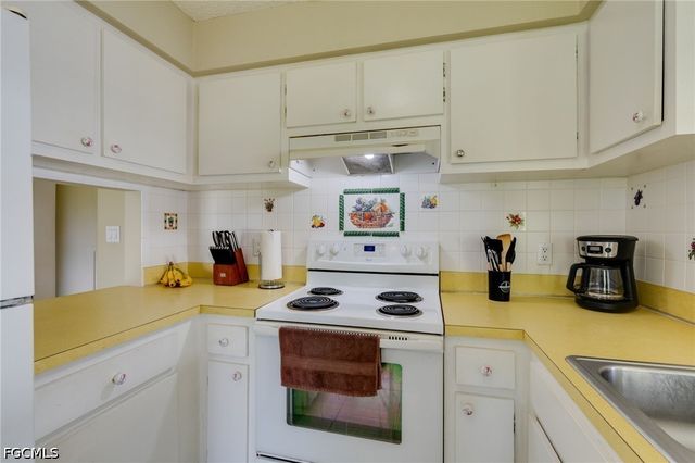 4521 Orchid BLVD, Cape Coral, FL 33904