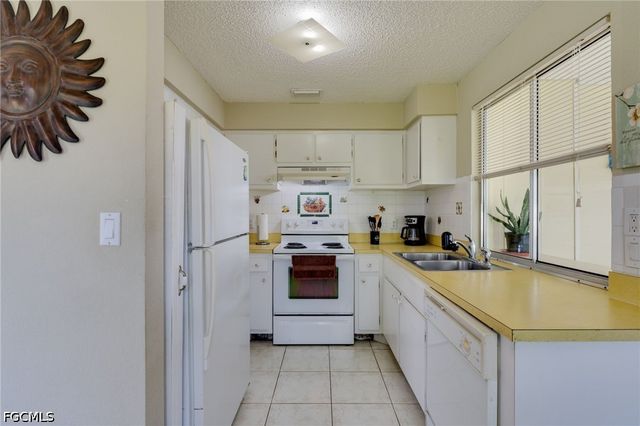 4521 Orchid BLVD, Cape Coral, FL 33904