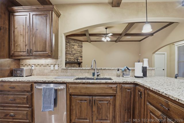 16515 E 47th Place, Tulsa, OK 74134