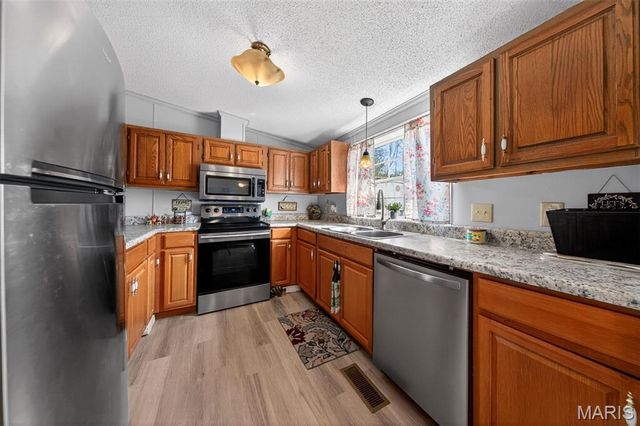 819 Horizon Lane, Fenton, MO 63026