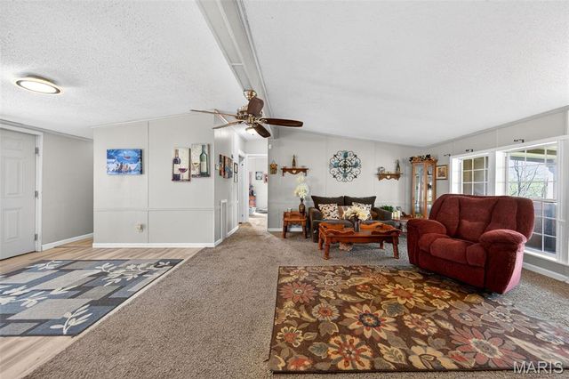 819 Horizon Lane, Fenton, MO 63026