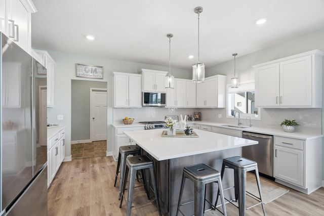 17834 Evershed Way, Lakeville, MN 55044