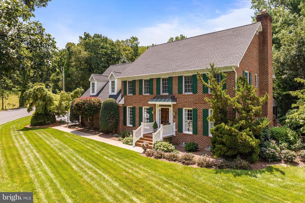 263 DIVOT DR, Harrisonburg, VA 22802