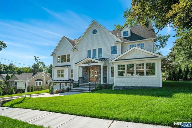 110 Blauvelt Avenue, Ho-ho-kus, NJ 07423