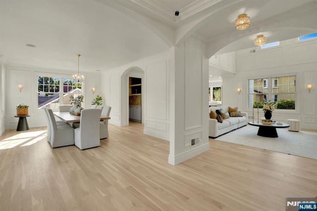 110 Blauvelt Avenue, Ho-ho-kus, NJ 07423
