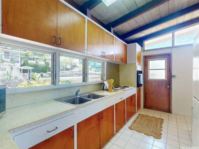3039 Papali Street, Honolulu, HI 96819