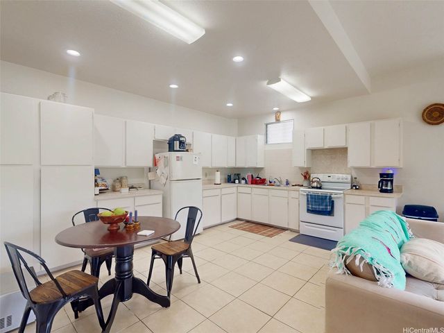 3039 Papali Street, Honolulu, HI 96819