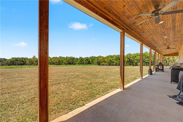 16731 Patton Road, Pea Ridge, AR 72751