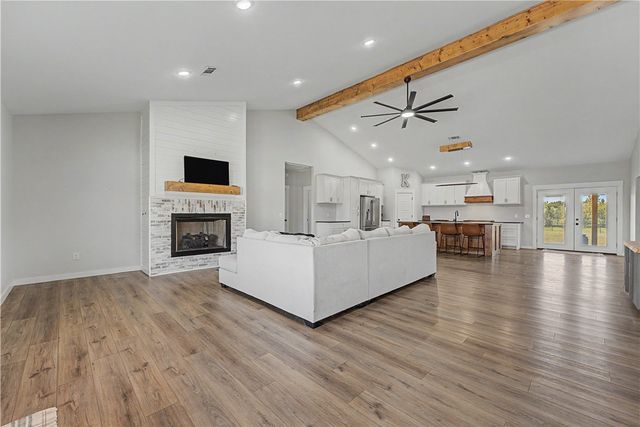 16731 Patton Road, Pea Ridge, AR 72751