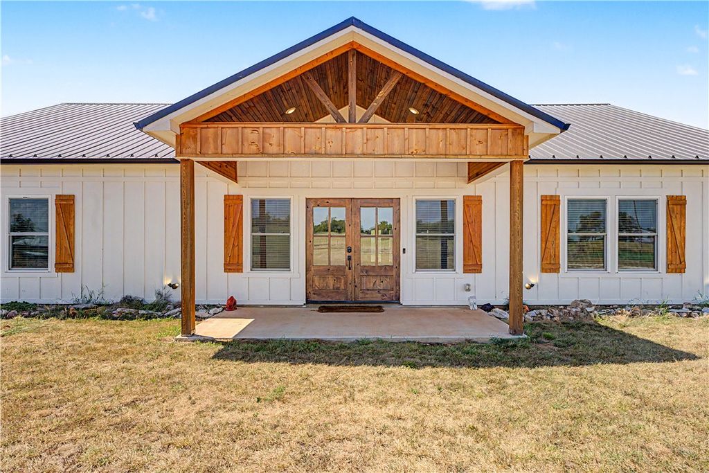 16731 Patton Road, Pea Ridge, AR 72751
