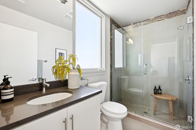 100 Avocet Way, San Francisco, CA 94124