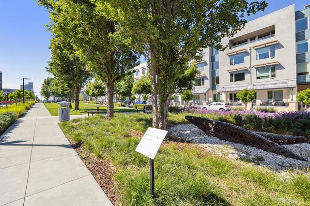 100 Avocet Way, San Francisco, CA 94124