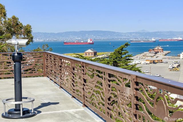 100 Avocet Way, San Francisco, CA 94124