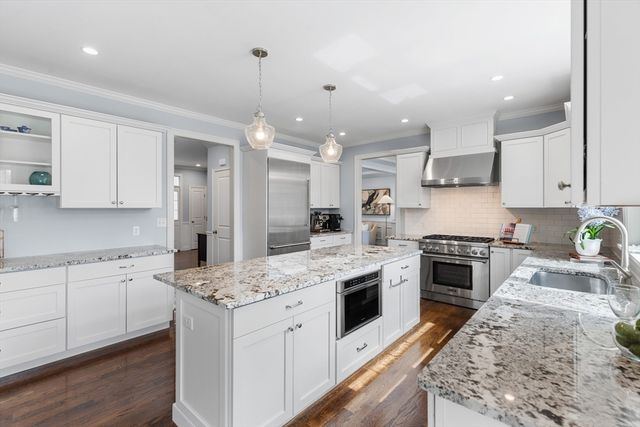 15 Summer St, Lexington, MA 02420