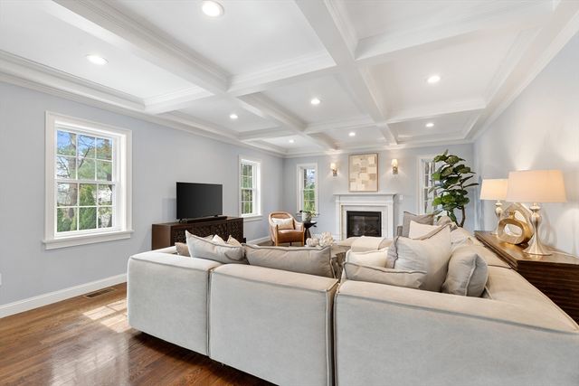 15 Summer St, Lexington, MA 02420
