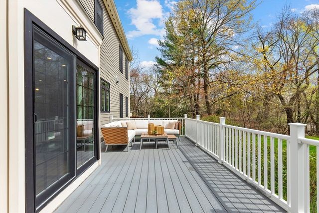 15 Summer St, Lexington, MA 02420