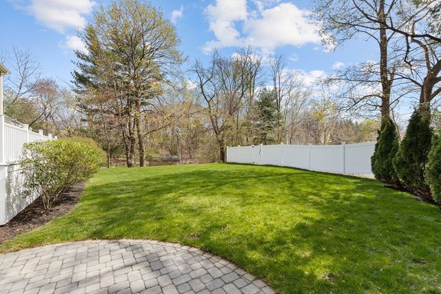 15 Summer St, Lexington, MA 02420