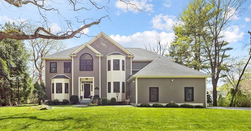15 Summer St, Lexington, MA 02420