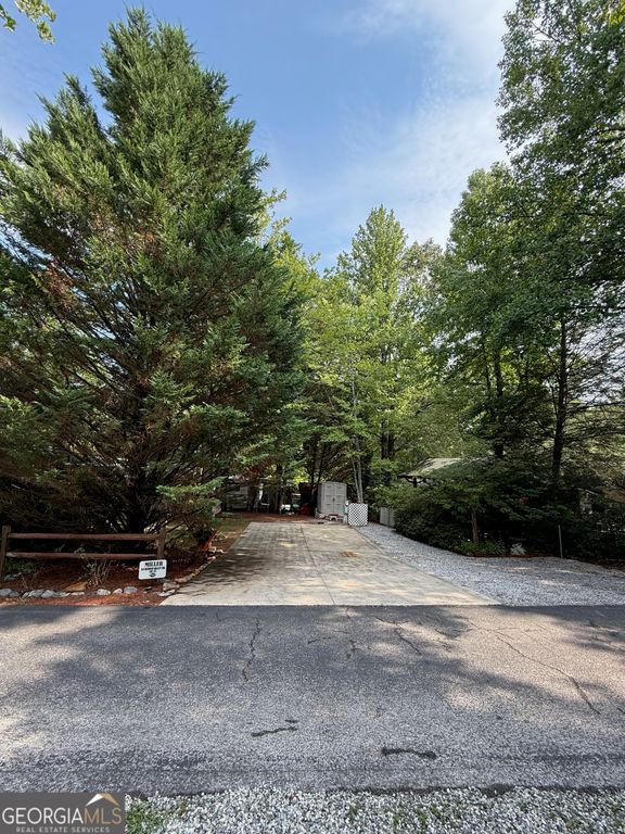 54 Hidden Valley Road, Cleveland, GA 30528