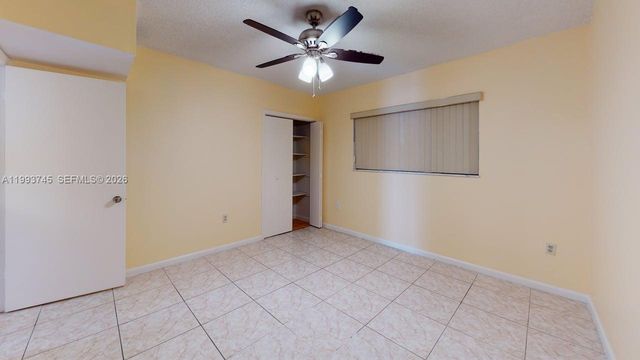 1955 NE 135th St 301, North Miami, FL 33181