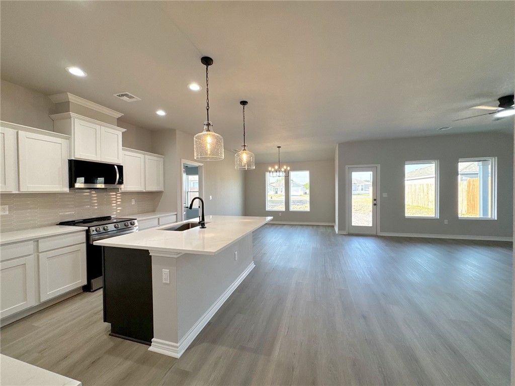 9121 Neena Dr, Corpus Christi, TX 78410 — photo 3