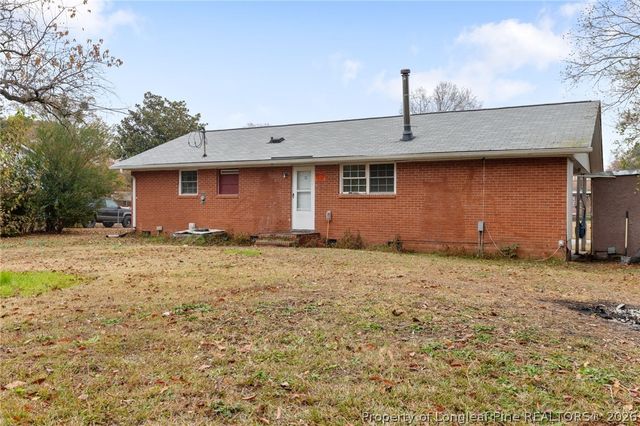 2703 E Brinkley Drive N, Spring Lake, NC 28390