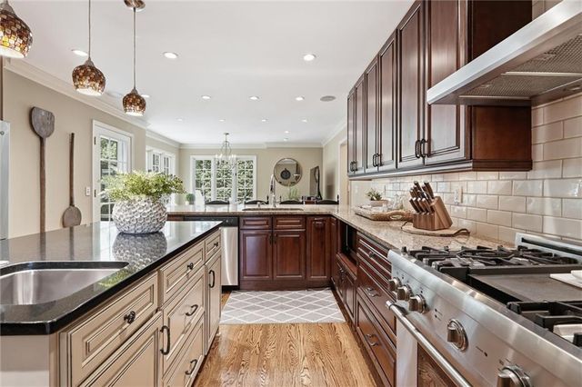 5646 Norwood Street, Fairway, KS 66205