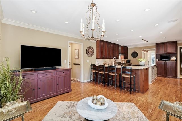 5646 Norwood Street, Fairway, KS 66205