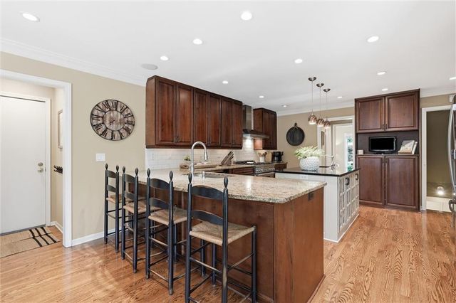 5646 Norwood Street, Fairway, KS 66205