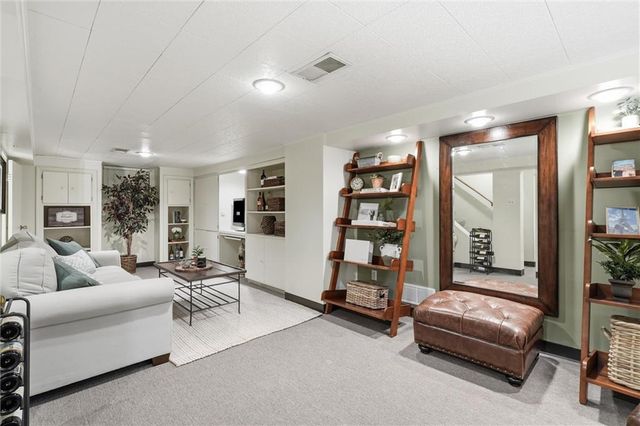 5646 Norwood Street, Fairway, KS 66205