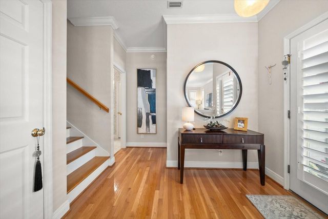 291 1ST AVENUE SW, Largo, FL 33770