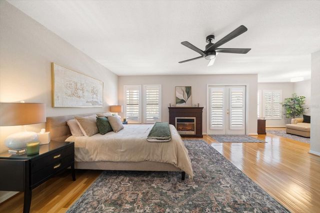 291 1ST AVENUE SW, Largo, FL 33770