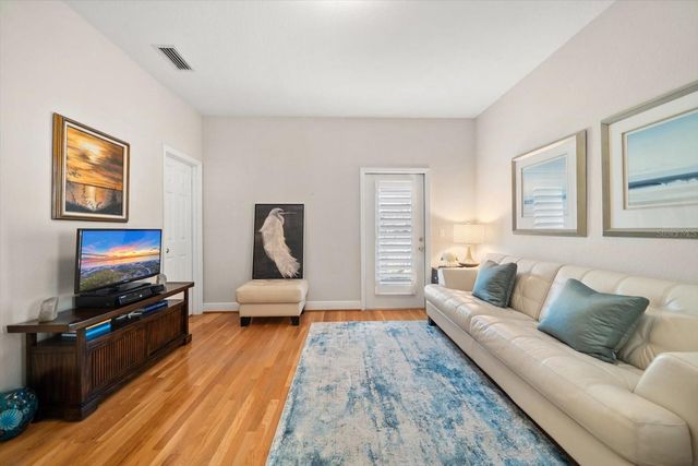 291 1ST AVENUE SW, Largo, FL 33770