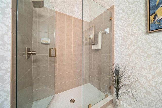 291 1ST AVENUE SW, Largo, FL 33770