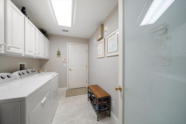 291 1ST AVENUE SW, Largo, FL 33770