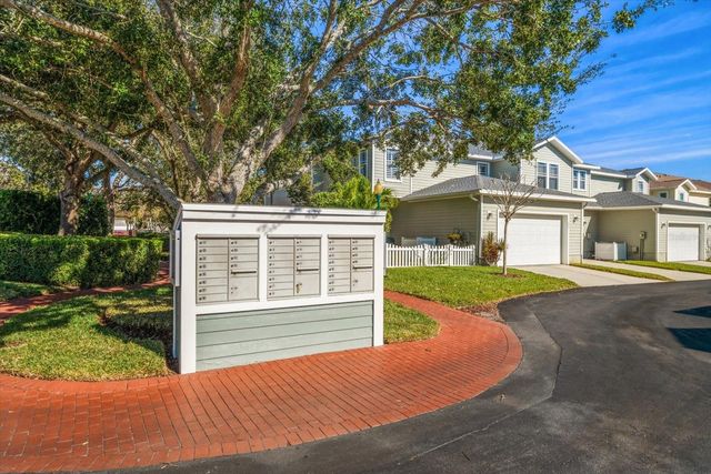 291 1ST AVENUE SW, Largo, FL 33770