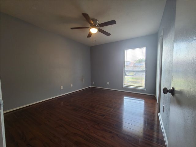 5644 Perrin Street, The Colony, TX 75056