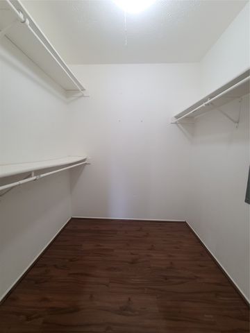 5644 Perrin Street, The Colony, TX 75056