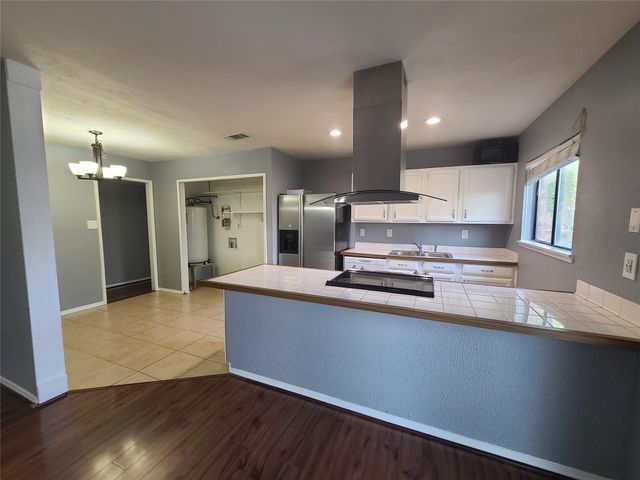 5644 Perrin Street, The Colony, TX 75056