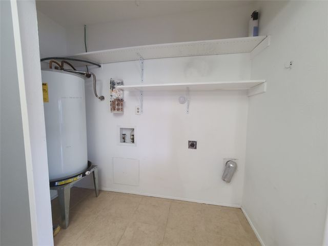 5644 Perrin Street, The Colony, TX 75056