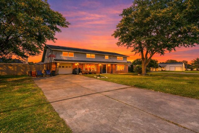 71 Garfield Street, La Porte, TX 77571