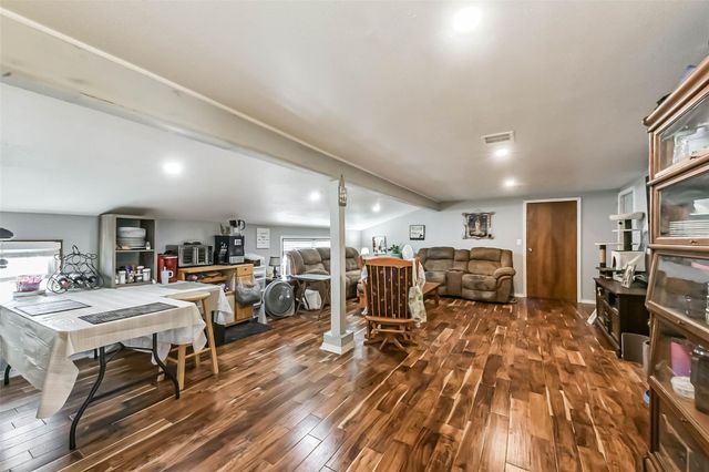 71 Garfield Street, La Porte, TX 77571
